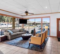 Best Western Miner's Inn Lobby