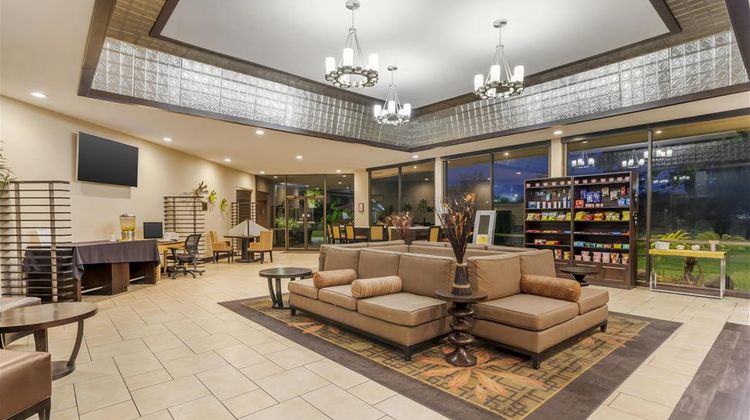 Best Western Plus Garden Court Inn Lobby