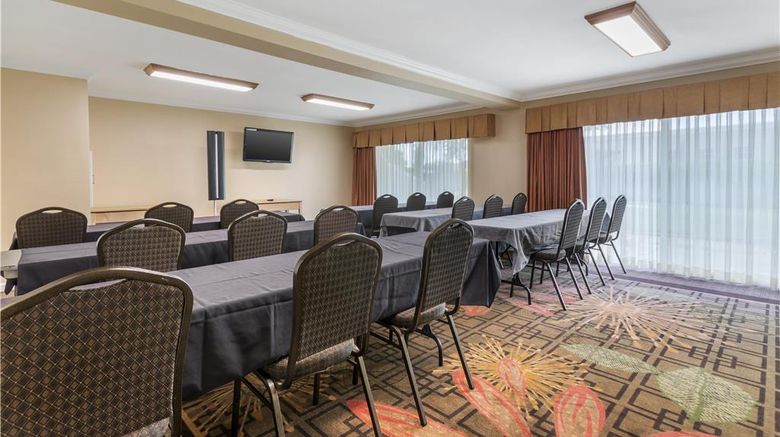 <b>Best Western Plus Garden Court Inn Meeting</b>. Images powered by <a href="https://iceportal.shijigroup.com/" title="IcePortal" target="_blank">IcePortal</a>.