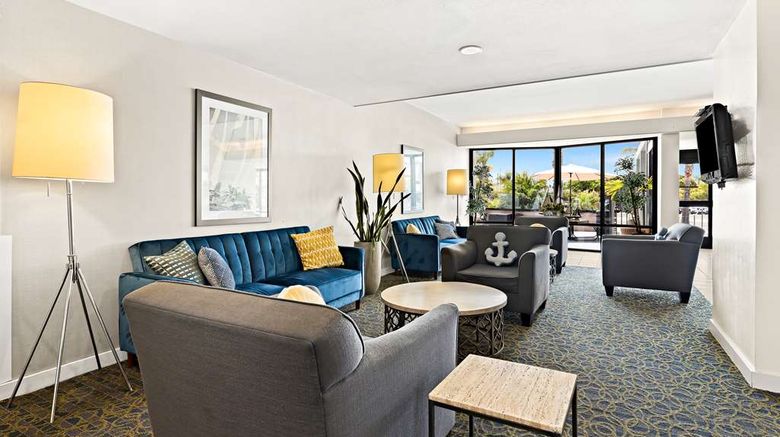 <b>Best Western Yacht Harbor Hotel Lobby</b>. Images powered by <a href="https://iceportal.shijigroup.com/" title="IcePortal" target="_blank">IcePortal</a>.