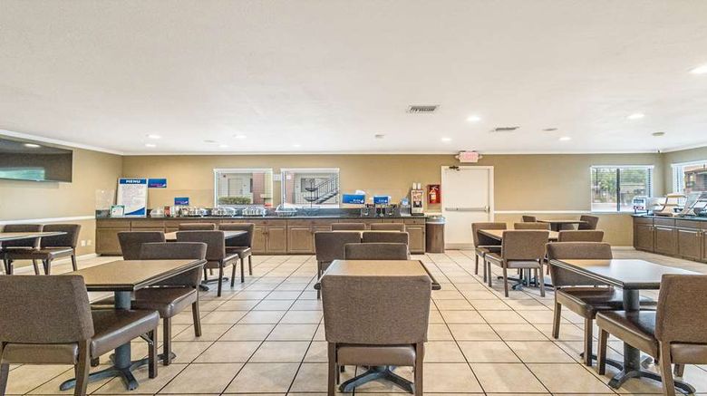 <b>Best Western Roseville Inn Restaurant</b>. Images powered by <a href="https://iceportal.shijigroup.com/" title="IcePortal" target="_blank">IcePortal</a>.