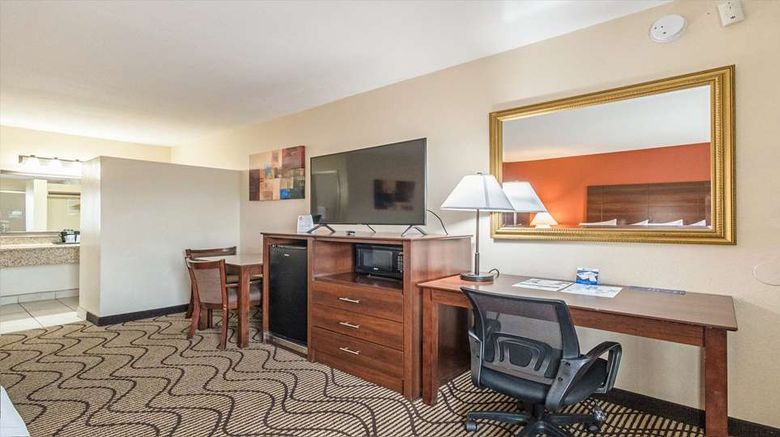 <b>Best Western Roseville Inn Room</b>. Images powered by <a href="https://iceportal.shijigroup.com/" title="IcePortal" target="_blank">IcePortal</a>.