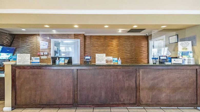 <b>Best Western Roseville Inn Lobby</b>. Images powered by <a href="https://iceportal.shijigroup.com/" title="IcePortal" target="_blank">IcePortal</a>.