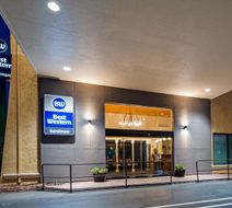 Best Western Sandman Motel Exterior