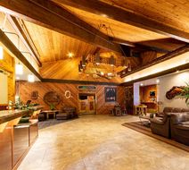 Best Western Plus Tree House Lobby