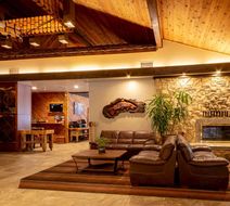 Best Western Plus Tree House Lobby
