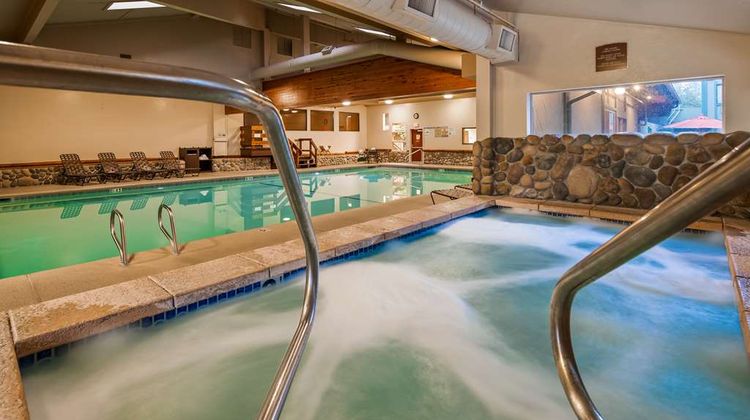 Best Western Plus Tree House Pool