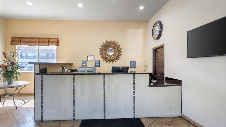 <b>Best Western Inn Santa Clara Lobby</b>. Images powered by <a href="https://iceportal.shijigroup.com/" title="IcePortal" target="_blank">IcePortal</a>.