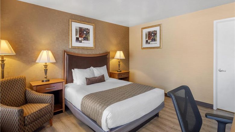 <b>Best Western Inn Santa Clara Room</b>. Images powered by <a href="https://iceportal.shijigroup.com/" title="IcePortal" target="_blank">IcePortal</a>.
