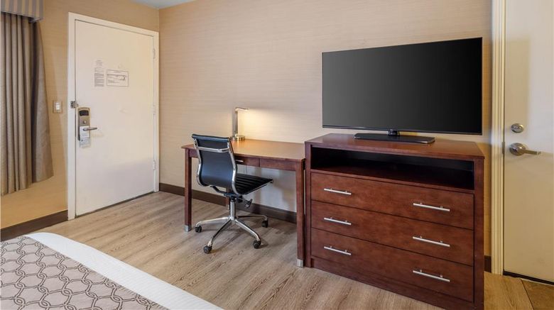 <b>Best Western Inn Santa Clara Room</b>. Images powered by <a href="https://iceportal.shijigroup.com/" title="IcePortal" target="_blank">IcePortal</a>.