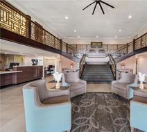 Best Western Plus Hilltop Inn Lobby