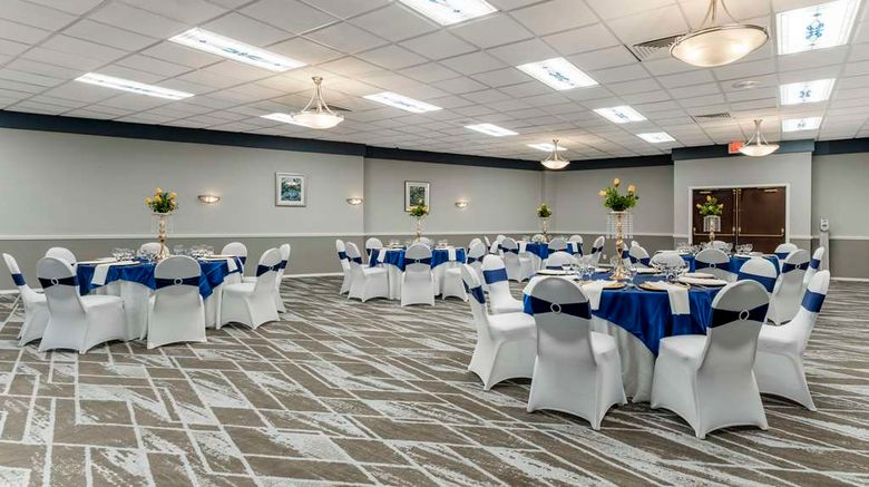 <b>Best Western Plus Grosvenor Airport Htl Ballroom</b>. Images powered by <a href="https://iceportal.shijigroup.com/" title="IcePortal" target="_blank">IcePortal</a>.