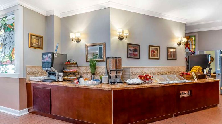 <b>Best Western Plus Grosvenor Airport Htl Restaurant</b>. Images powered by <a href="https://iceportal.shijigroup.com/" title="IcePortal" target="_blank">IcePortal</a>.