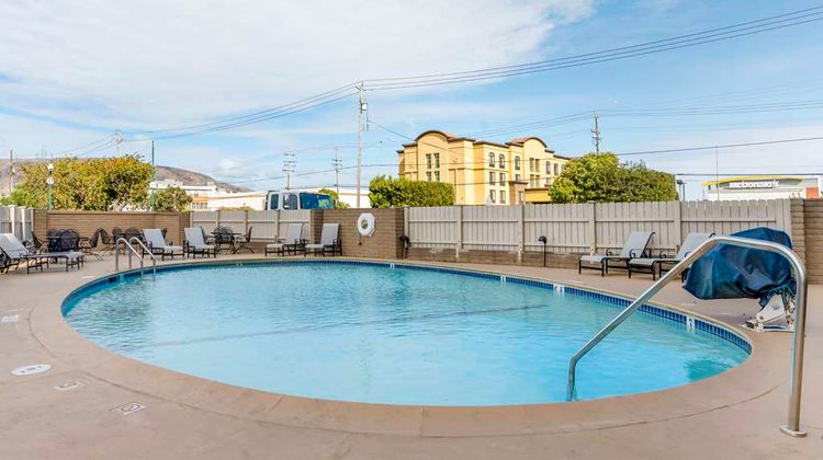 Best Western Plus Grosvenor Airport Htl Pool