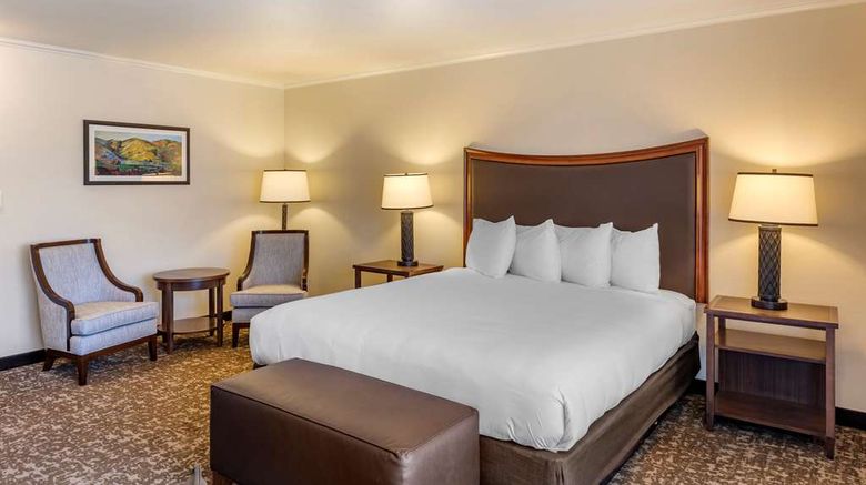 <b>Best Western Plus Royal Oak Hotel Room</b>. Images powered by <a href="https://iceportal.shijigroup.com/" title="IcePortal" target="_blank">IcePortal</a>.