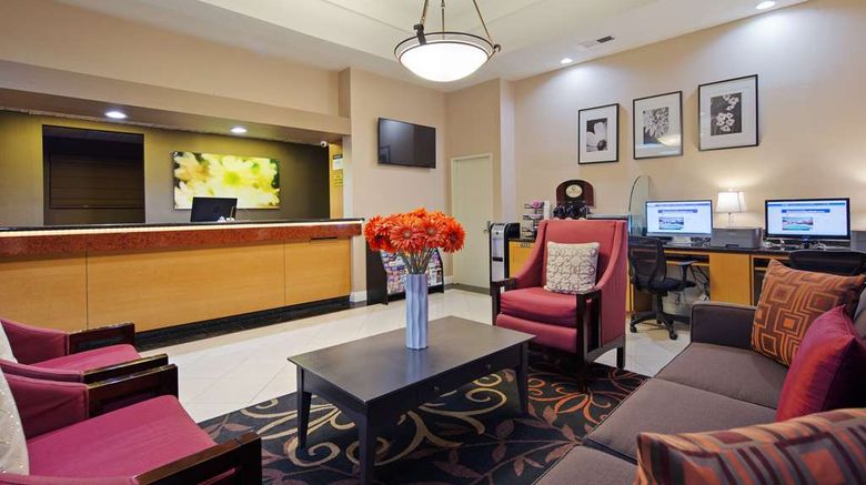 <b>Best Western Pasadena Inn Lobby</b>. Images powered by <a href="https://iceportal.shijigroup.com/" title="IcePortal" target="_blank">IcePortal</a>.