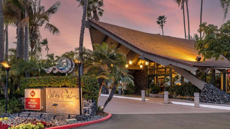 <b>Best Western Plus Island Palms Hotel Exterior</b>. Images powered by <a href="https://iceportal.shijigroup.com/" title="IcePortal" target="_blank">IcePortal</a>.