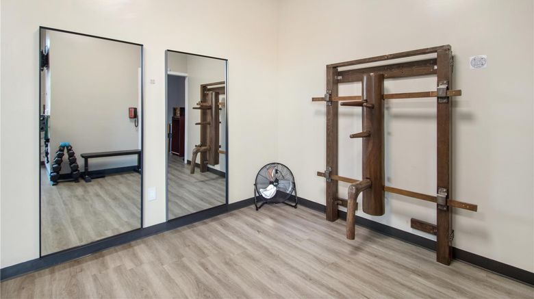 <b>Aiden Los Angeles Dragon Gate Inn Health</b>. Images powered by <a href="https://iceportal.shijigroup.com/" title="IcePortal" target="_blank">IcePortal</a>.