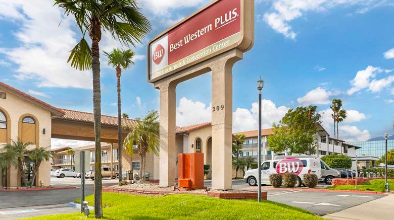 <b>Best Western Plus Ontario Airport Exterior</b>. Images powered by <a href="https://iceportal.shijigroup.com/" title="IcePortal" target="_blank">IcePortal</a>.