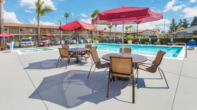 <b>Best Western Plus Ontario Airport Pool</b>. Images powered by <a href="https://iceportal.shijigroup.com/" title="IcePortal" target="_blank">IcePortal</a>.