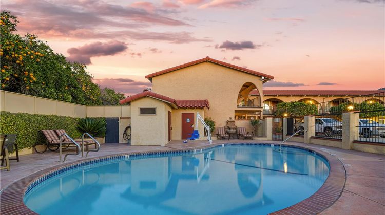 Best Western La Posada Motel Exterior