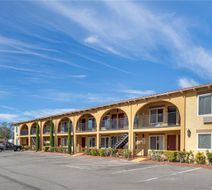 Best Western La Posada Motel Exterior