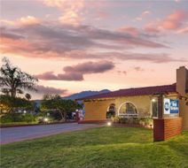 Best Western La Posada Motel Exterior
