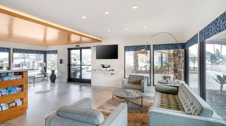 Best Western Plus Inn of Ventura Lobby