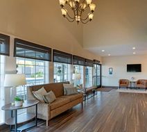 Best Western Plus Inn at the Vines Lobby