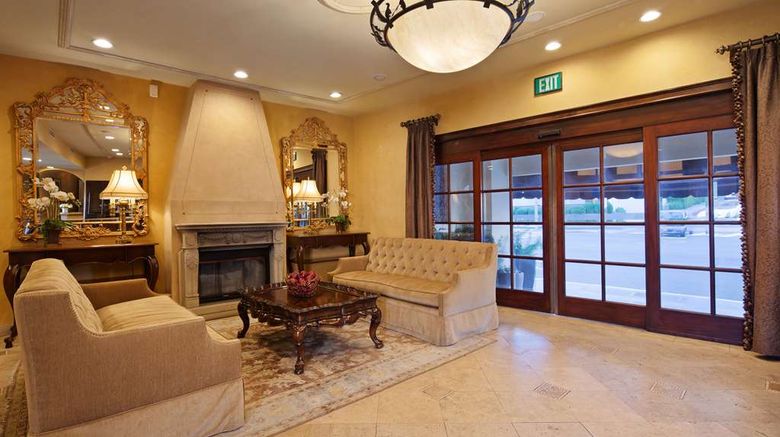 <b>Best Western Plus Sunset Plaza Hotel Lobby</b>. Images powered by <a href="https://iceportal.shijigroup.com/" title="IcePortal" target="_blank">IcePortal</a>.