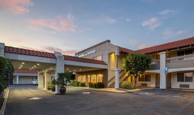 SureStay Hotel Camarillo Exterior