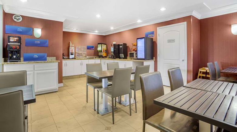 <b>Best Western Inn Restaurant</b>. Images powered by <a href="https://iceportal.shijigroup.com/" title="IcePortal" target="_blank">IcePortal</a>.