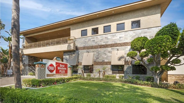 <b>Best Western Plus Anaheim Inn Exterior</b>. Images powered by <a href="https://iceportal.shijigroup.com/" title="IcePortal" target="_blank">IcePortal</a>.