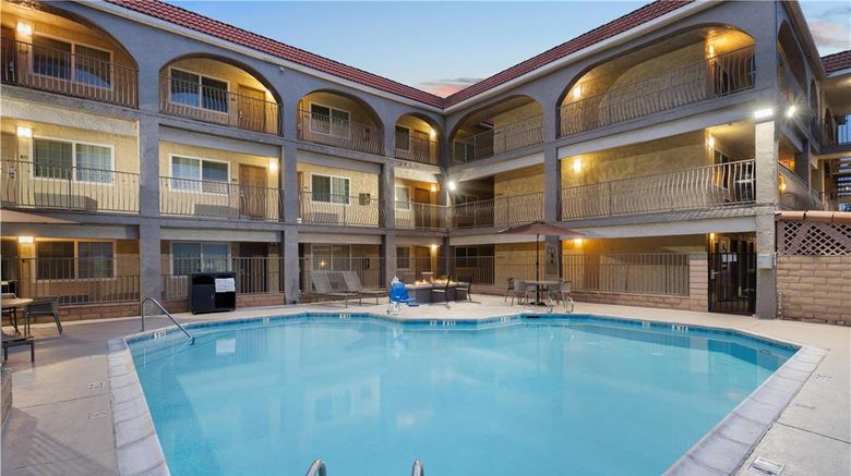 <b>Best Western San Diego/Miramar Hotel Pool</b>. Images powered by <a href="https://iceportal.shijigroup.com/" title="IcePortal" target="_blank">IcePortal</a>.