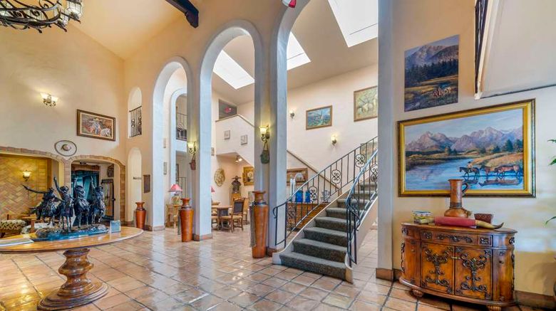 <b>Best Western Casa Grande Inn Lobby</b>. Images powered by <a href="https://iceportal.shijigroup.com/" title="IcePortal" target="_blank">IcePortal</a>.