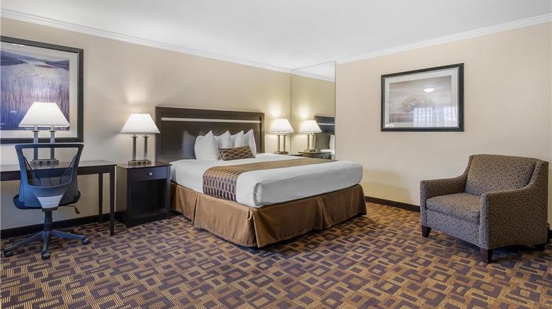 <b>Best Western Plus Inn of Hayward Room</b>. Images powered by <a href="https://iceportal.shijigroup.com/" title="IcePortal" target="_blank">IcePortal</a>.