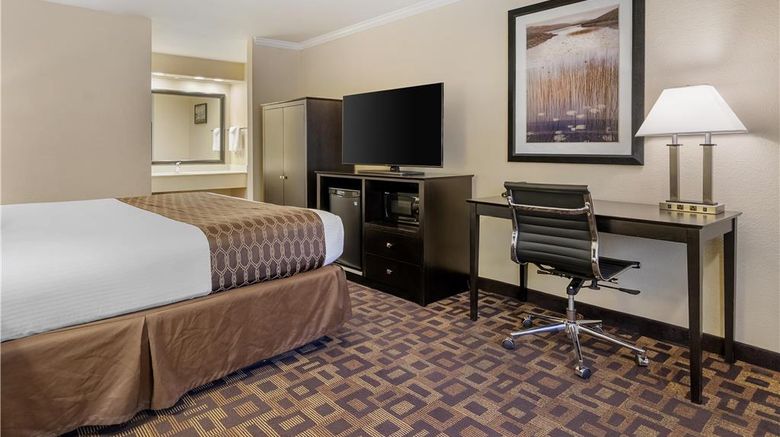 <b>Best Western Plus Inn of Hayward Room</b>. Images powered by <a href="https://iceportal.shijigroup.com/" title="IcePortal" target="_blank">IcePortal</a>.