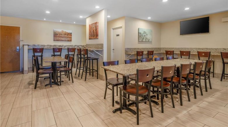 <b>Best Western Plus Inn of Hayward Restaurant</b>. Images powered by <a href="https://iceportal.shijigroup.com/" title="IcePortal" target="_blank">IcePortal</a>.