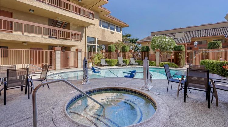 Best Western Plus Inn of Hayward Pool