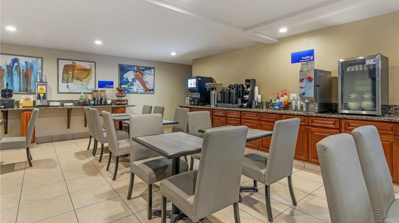 <b>Best Western Amador Inn Restaurant</b>. Images powered by <a href="https://iceportal.shijigroup.com/" title="IcePortal" target="_blank">IcePortal</a>.