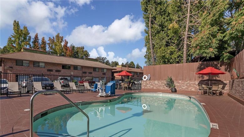 <b>Best Western Amador Inn Pool</b>. Images powered by <a href="https://iceportal.shijigroup.com/" title="IcePortal" target="_blank">IcePortal</a>.