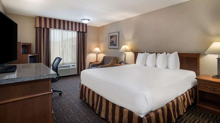 Best Western Norwalk Inn Room