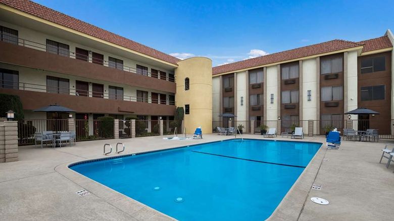 <b>Best Western Norwalk Inn Pool</b>. Images powered by <a href="https://iceportal.shijigroup.com/" title="IcePortal" target="_blank">IcePortal</a>.