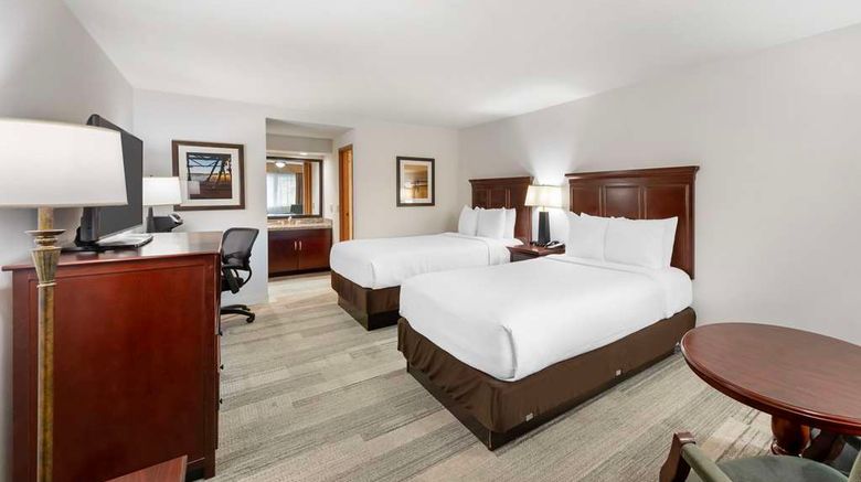 <b>Best Western Plus Redondo Beach Inn Room</b>. Images powered by <a href="https://iceportal.shijigroup.com/" title="IcePortal" target="_blank">IcePortal</a>.
