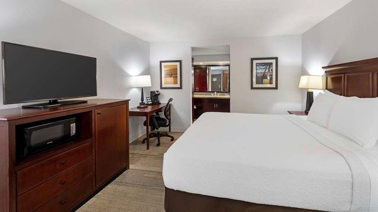 <b>Best Western Plus Redondo Beach Inn Room</b>. Images powered by <a href="https://iceportal.shijigroup.com/" title="IcePortal" target="_blank">IcePortal</a>.