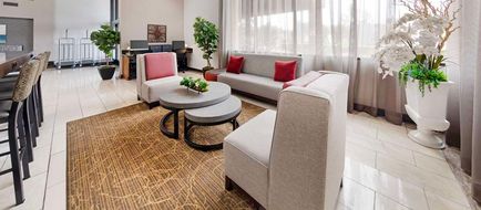 Best Western Plus Redondo Beach Inn Lobby