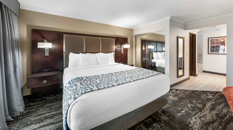 <b>Best Western Plus Redondo Beach Inn Room</b>. Images powered by <a href="https://iceportal.shijigroup.com/" title="IcePortal" target="_blank">IcePortal</a>.