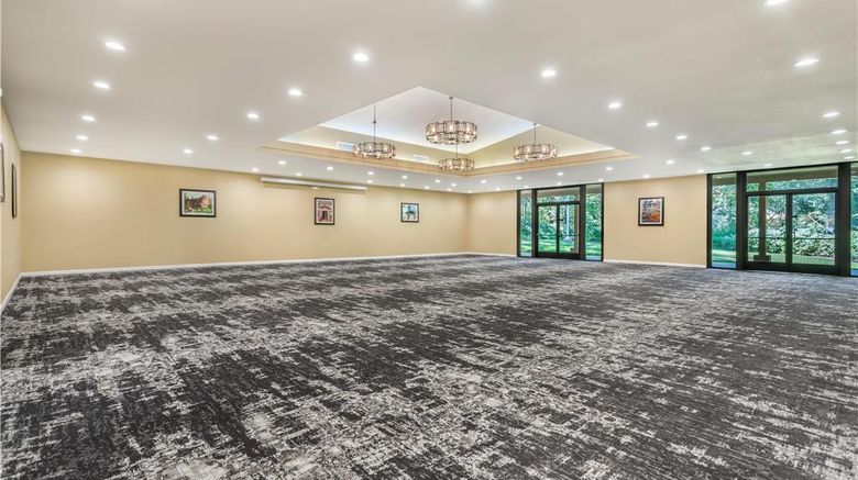 <b>Best Western Plus Sonora Oaks Hotel Meeting</b>. Images powered by <a href="https://iceportal.shijigroup.com/" title="IcePortal" target="_blank">IcePortal</a>.
