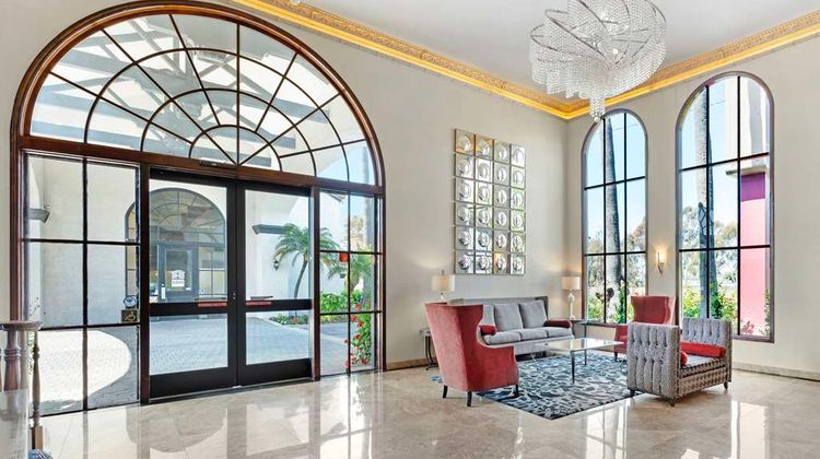 Best Western Plus Newport Mesa Inn Lobby