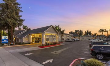 Best Western Town & Country Lodge